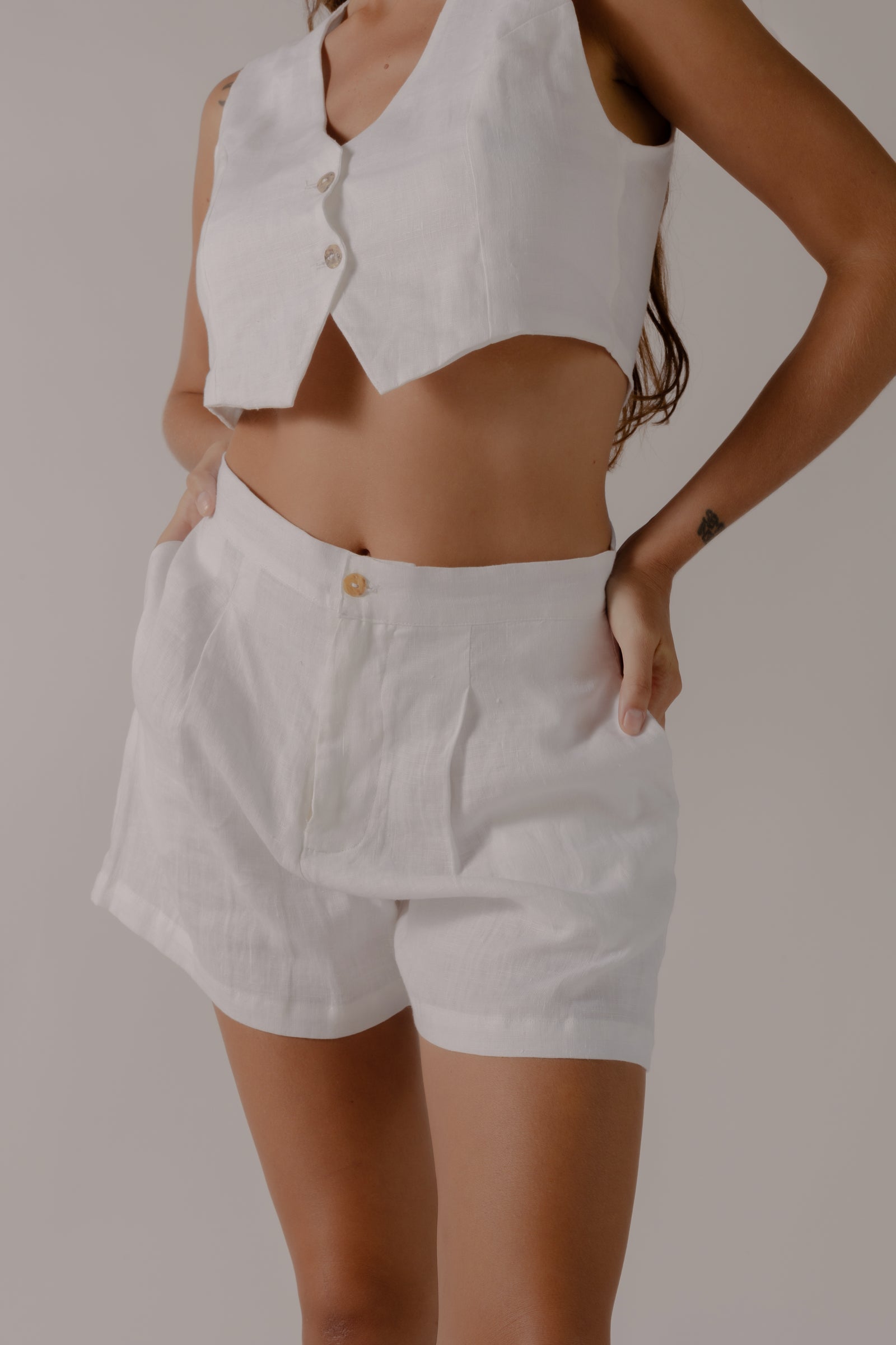 classic linen women shorts